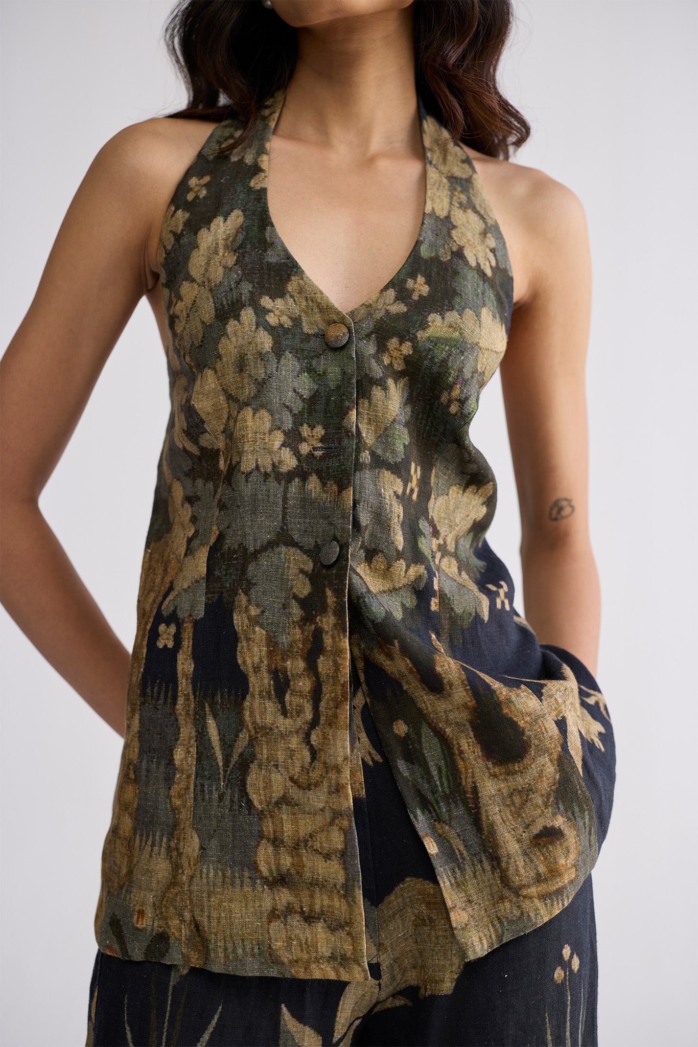 BANYAN HALTERNECK WAISTCOAT & PANTS SET