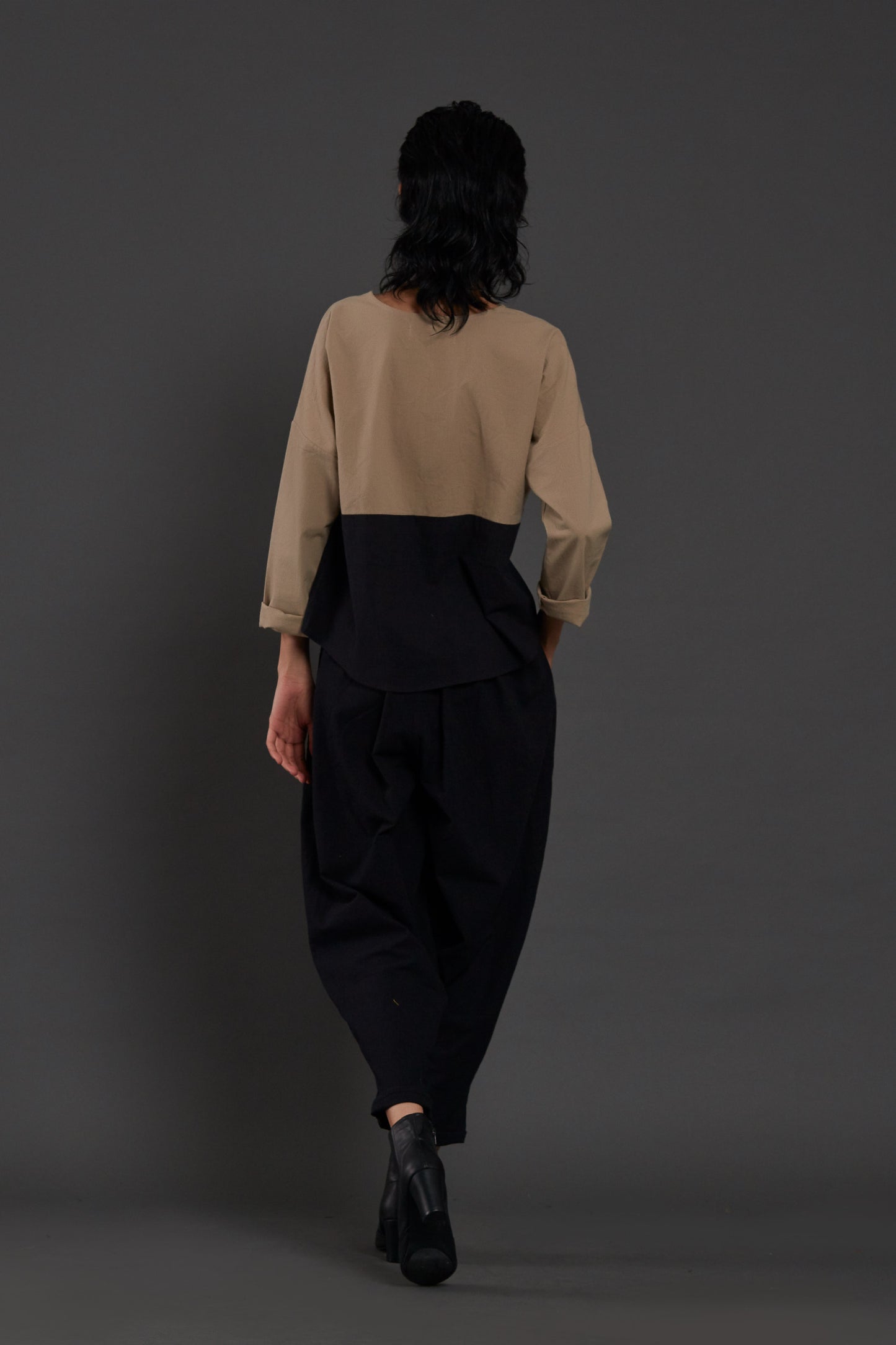 Beige & Black Rekin Top