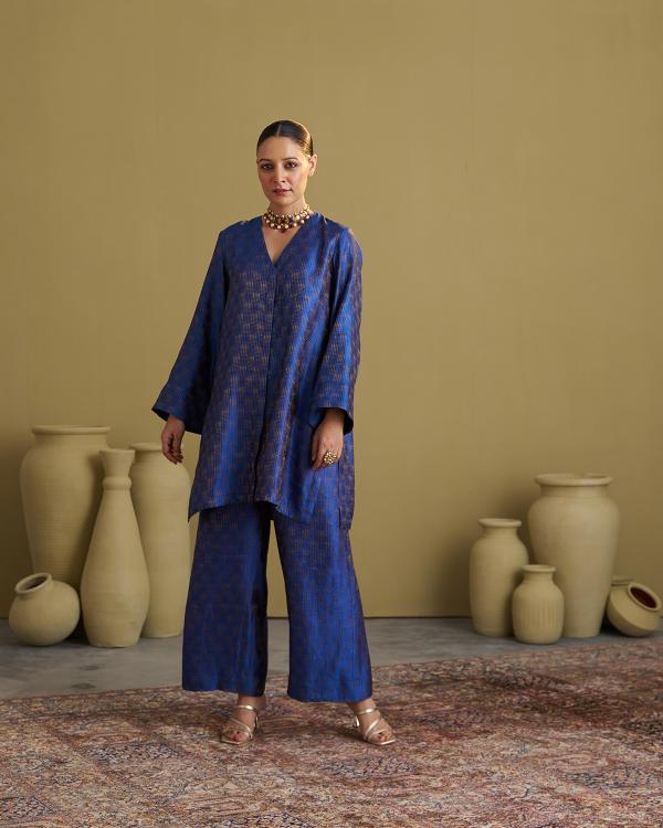The Sapphire Blue Banarasi Silk Set