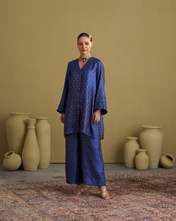 The Sapphire Blue Banarasi Silk Set