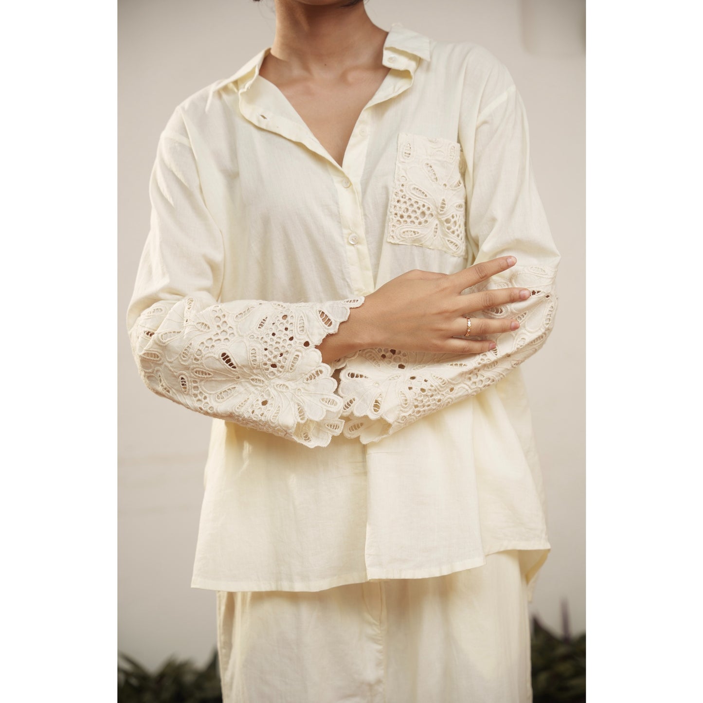 Capsule 5, Beige Cotton, Cutwork