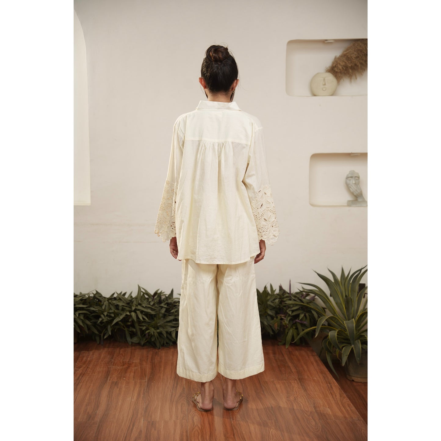 Capsule 5, Beige Cotton, Cutwork