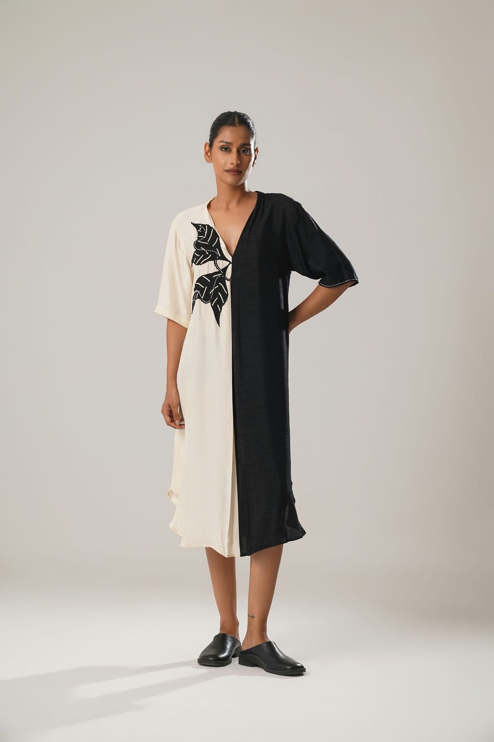 MJ Box Pleat Dress – Shuffling Suitcases