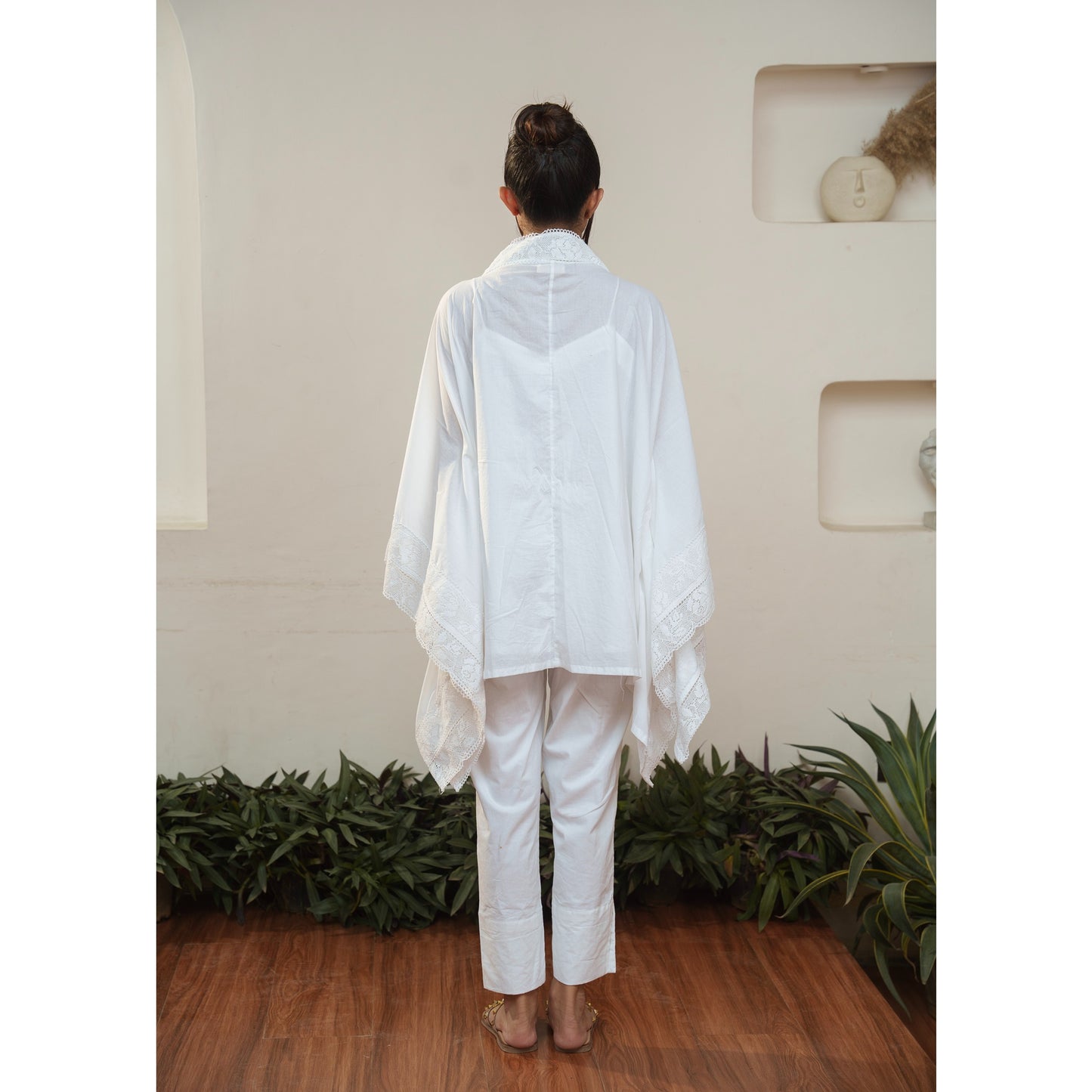 Capsule 17, White Cotton