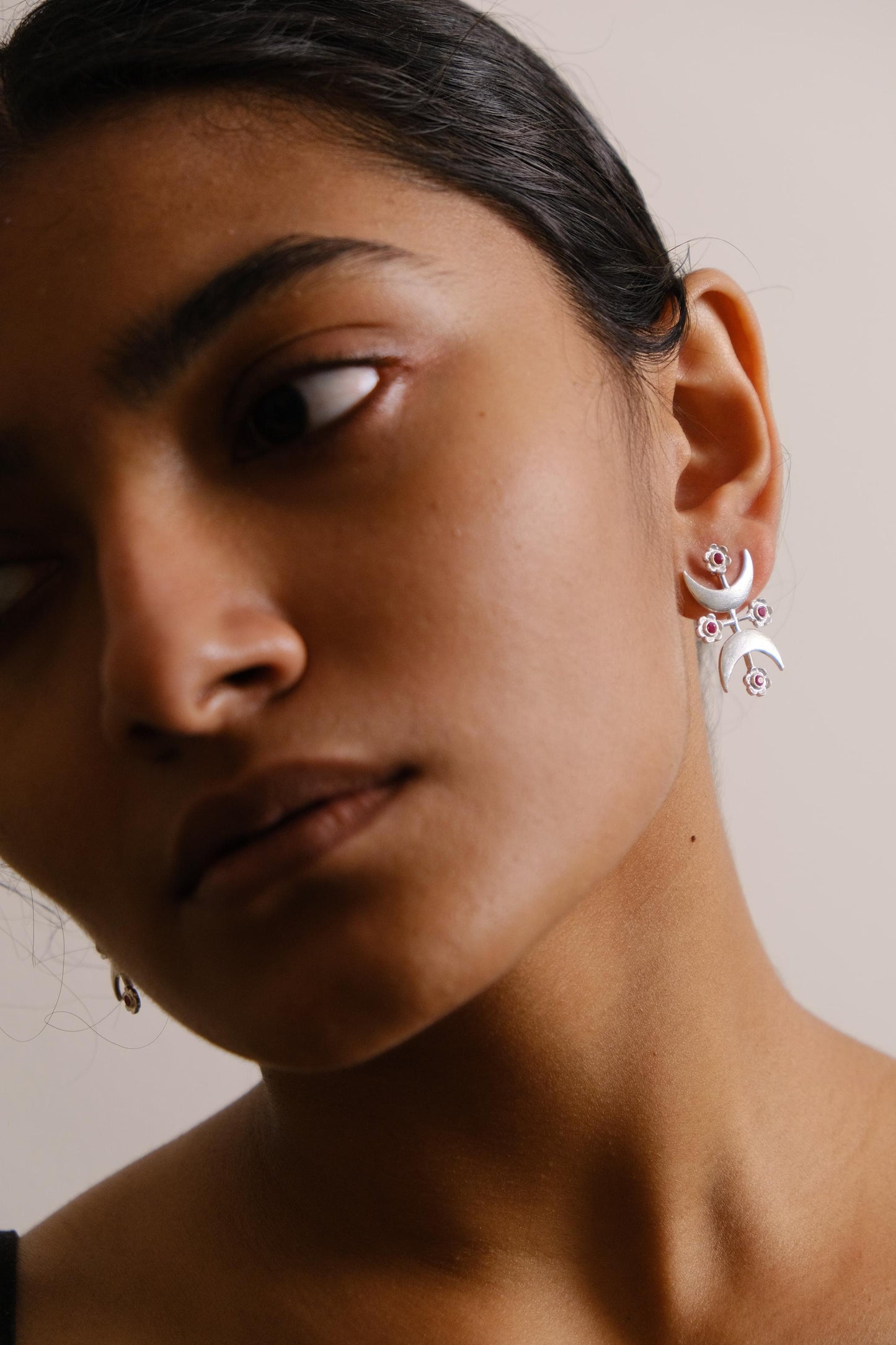 Eye of the Moon Earrings Silver
