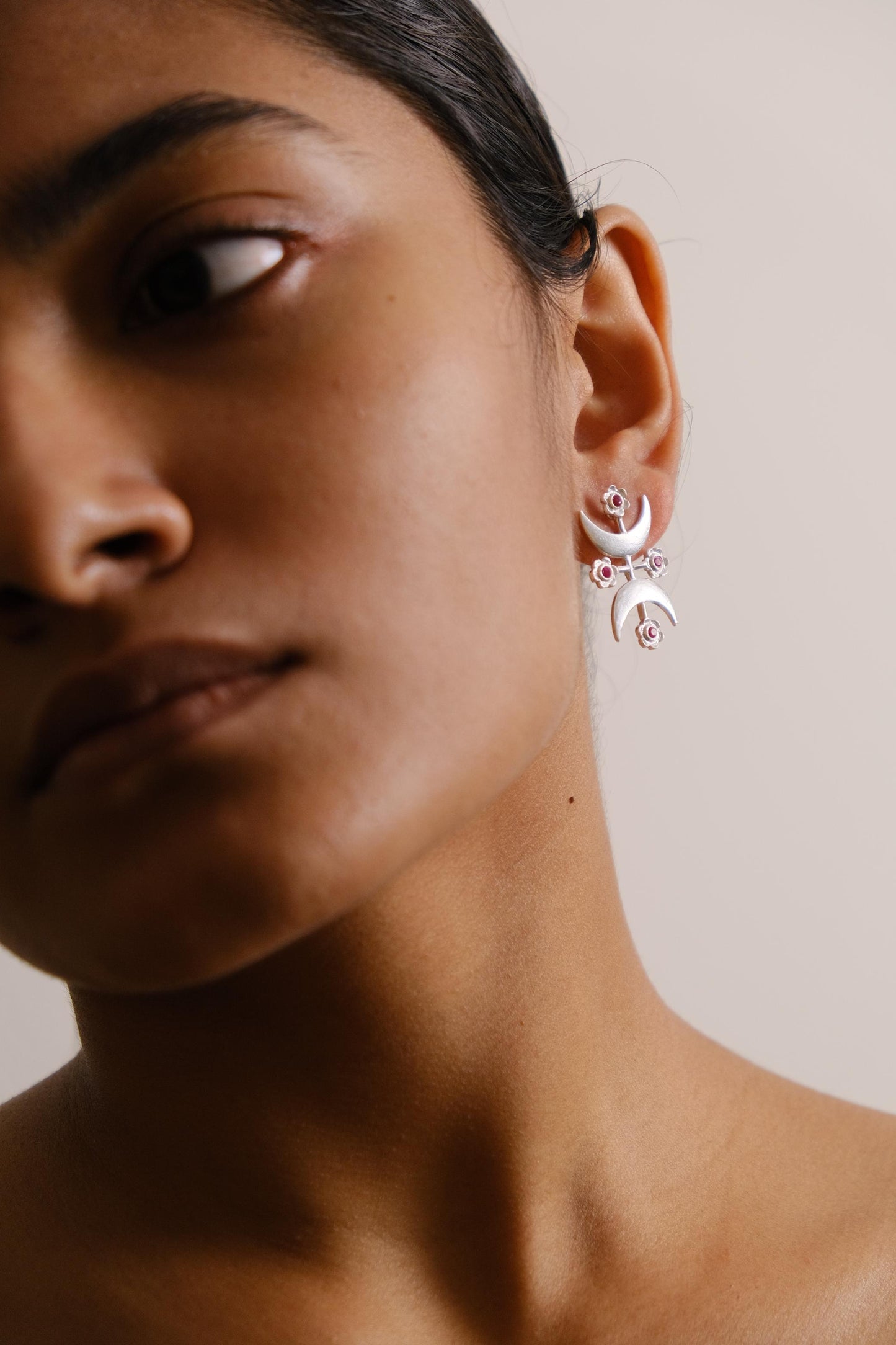 Eye of the Moon Earrings Silver