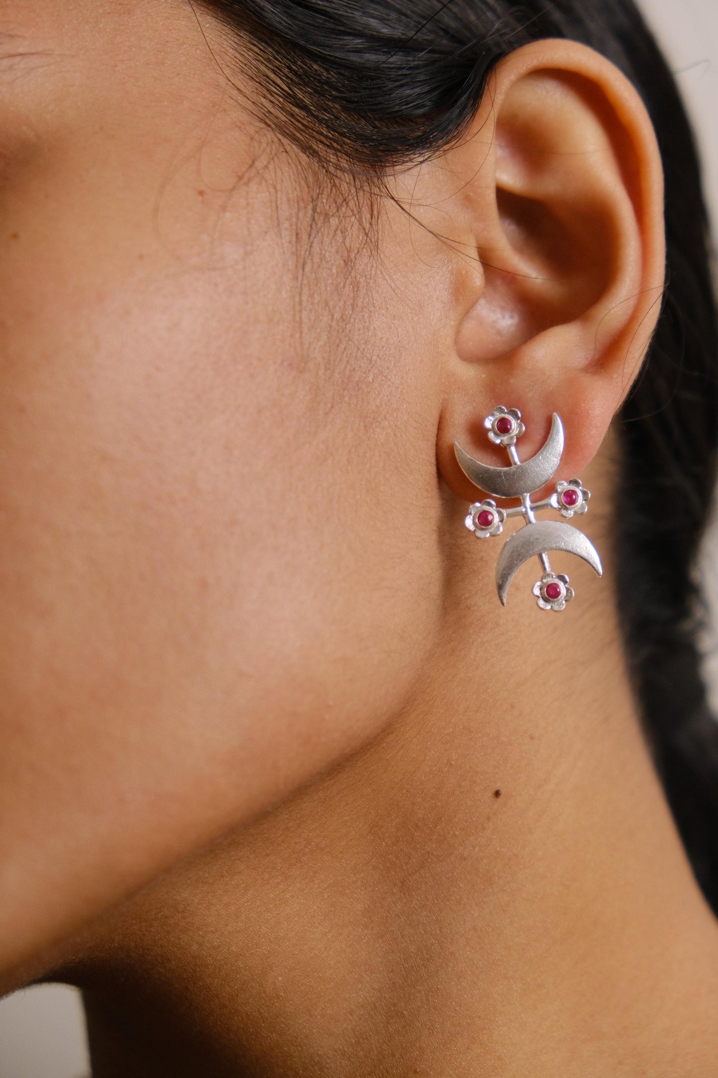 Eye of the Moon Earrings Silver