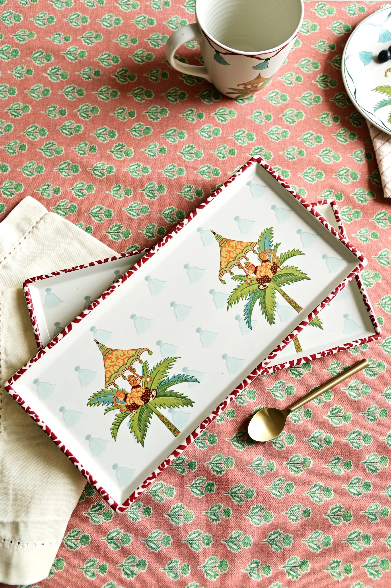 Vana Tray Gift Box