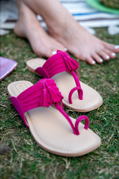 Fuchsia Pink Kolhapuri Sandals