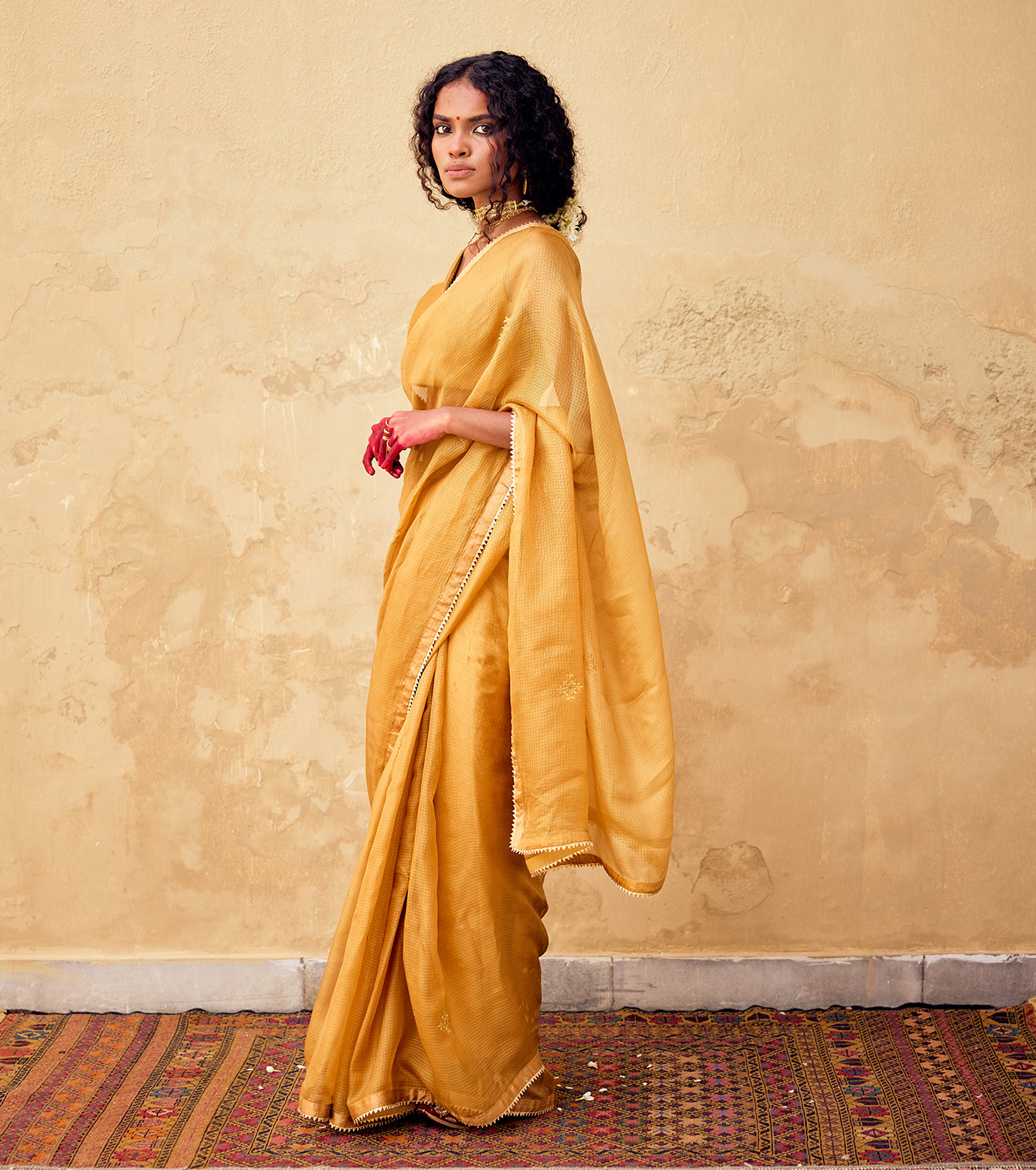 Dhoop Saree With Blouse