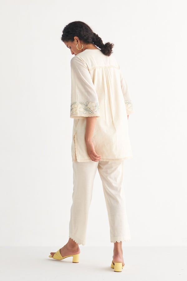Off White Color Pants with Scallop Lace