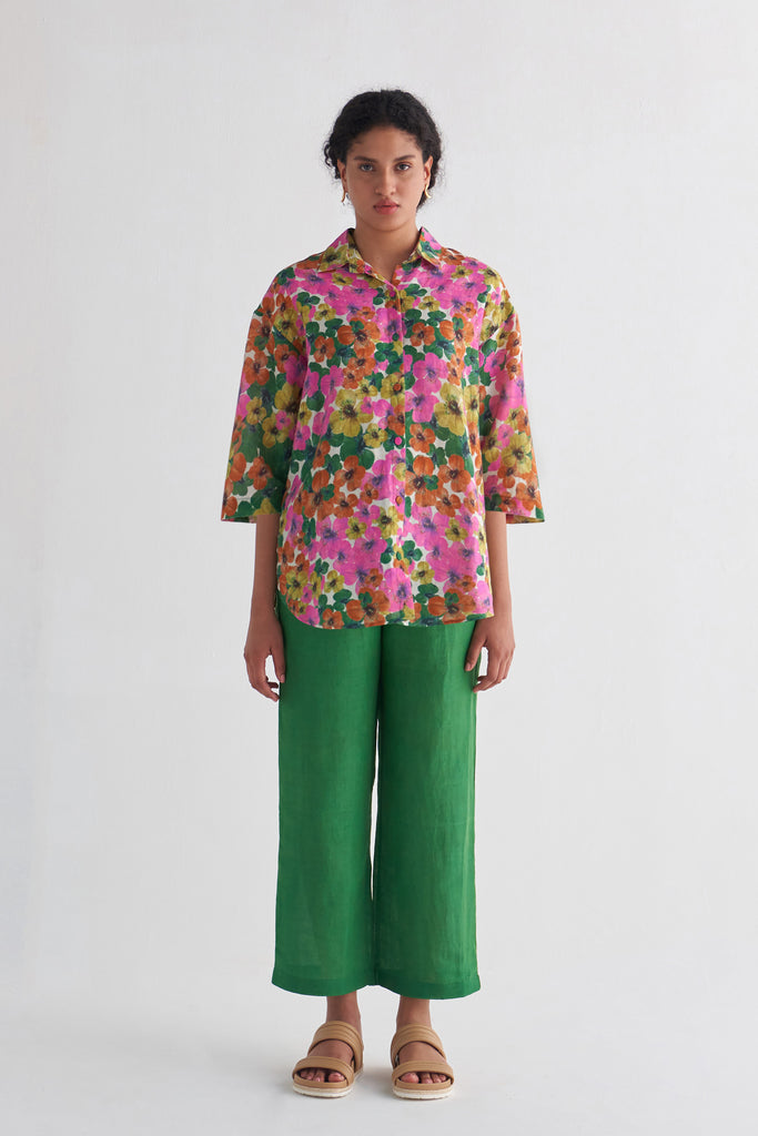 Multihued Gardenia Shirt with Green Pants