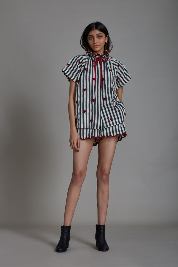 Stripe Tora Shirt and Scallop Shorts Set-Black with Red Heart (2 PCS)