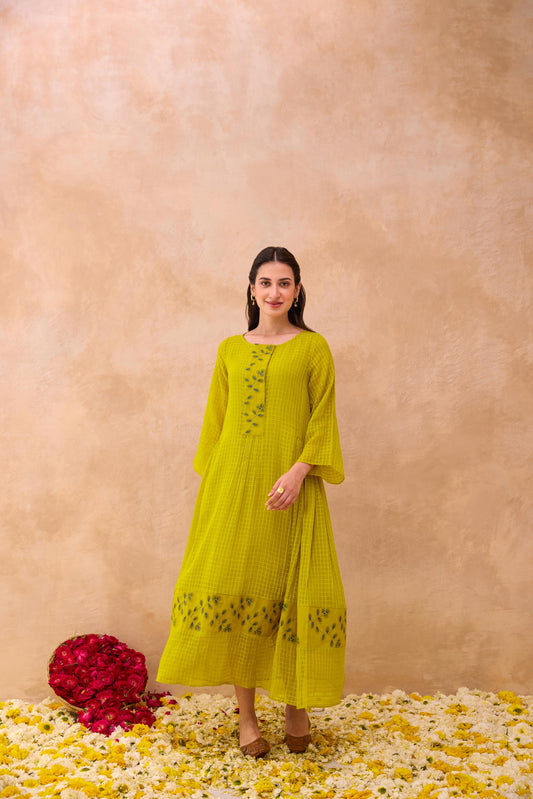 Sunlilt Meadow Dress