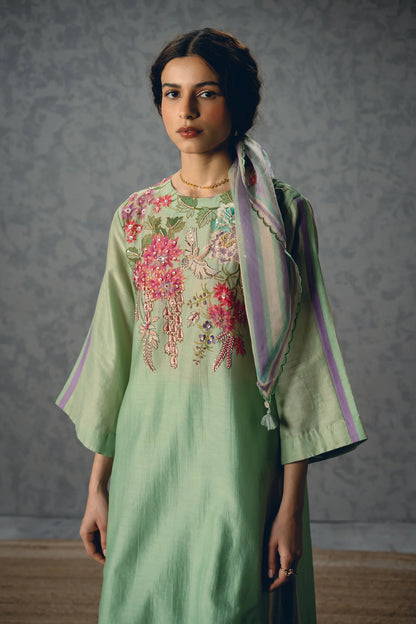 Shiro Kurta Set
