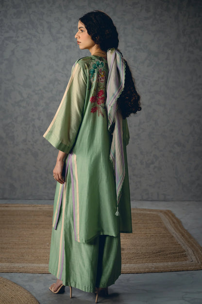 Shiro Kurta Set