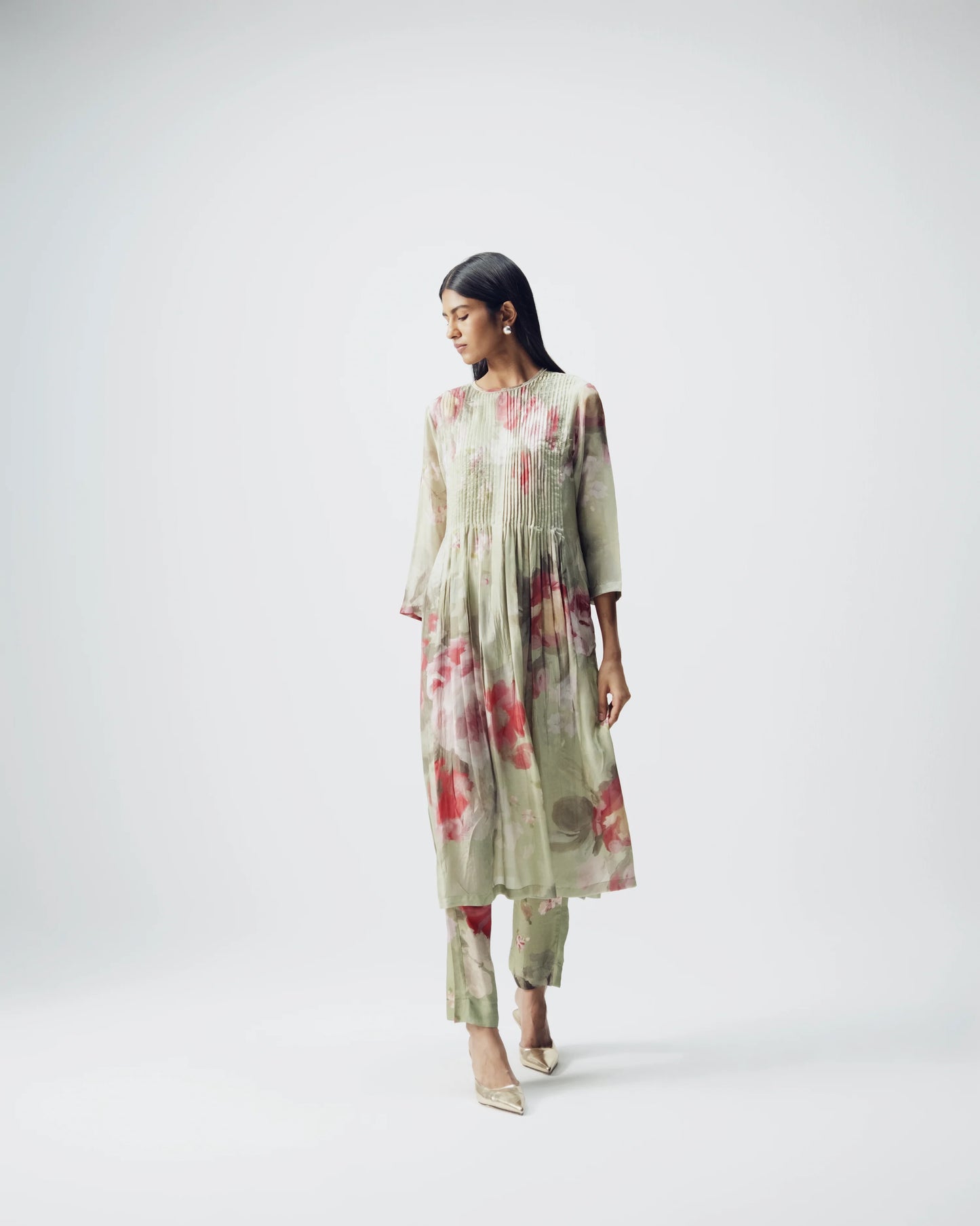 Roos Pintucks Kurta Set