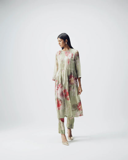 Roos Pintucks Kurta Set