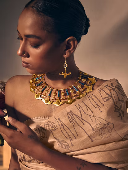 Himel Neckpiece