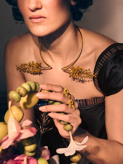 Amaltash Collar