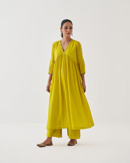 The Basanti Silk Chanderi Ensemble