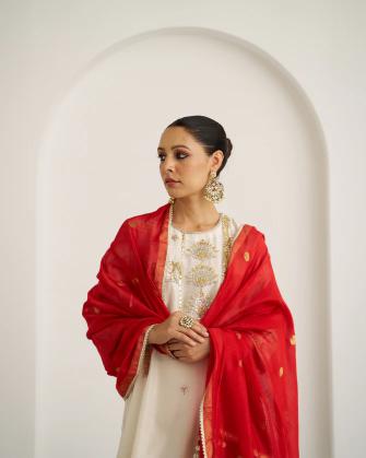 The Sindoori Red Sikka Booti Silk Chanderi Dupatta