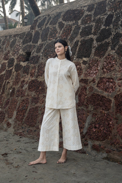Tori Embroidered Set