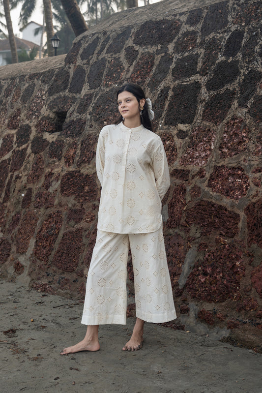 Tori Embroidered Set