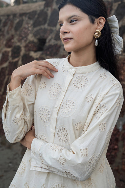 Tori Embroidered Set