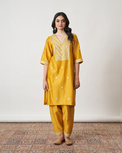 The Sarson Silk Chanderi Ensemble