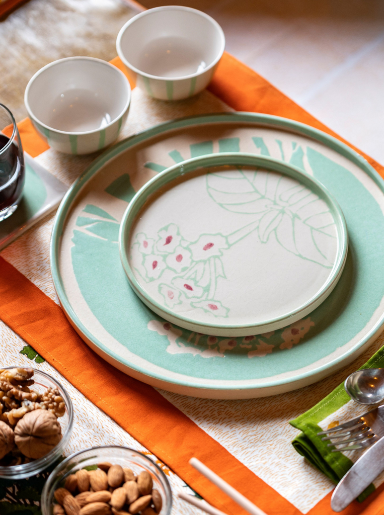 Lantana Teal Hand-thrown Hand-painted Stoneware Quarter Plate/Breakfast Plate