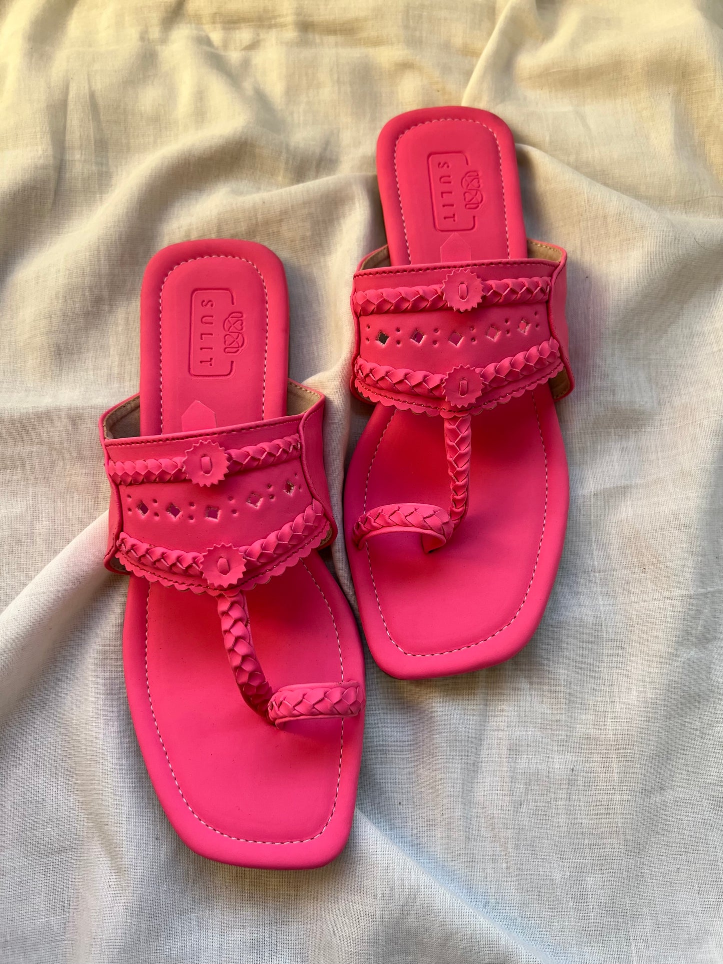 Neon Pink Kolhapuri