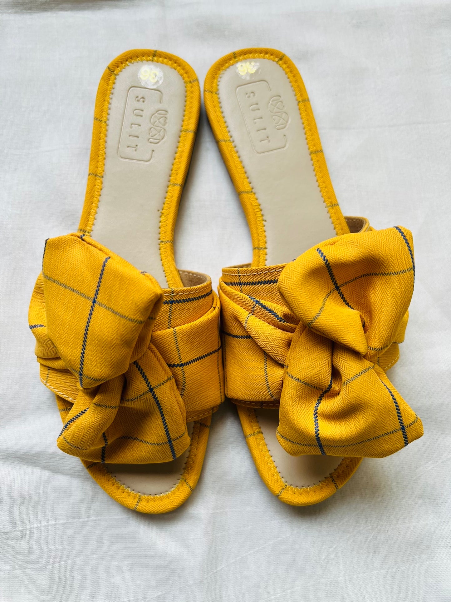 Yellow Checks Bow