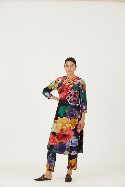 Farah Black Embroidered Kurta Set