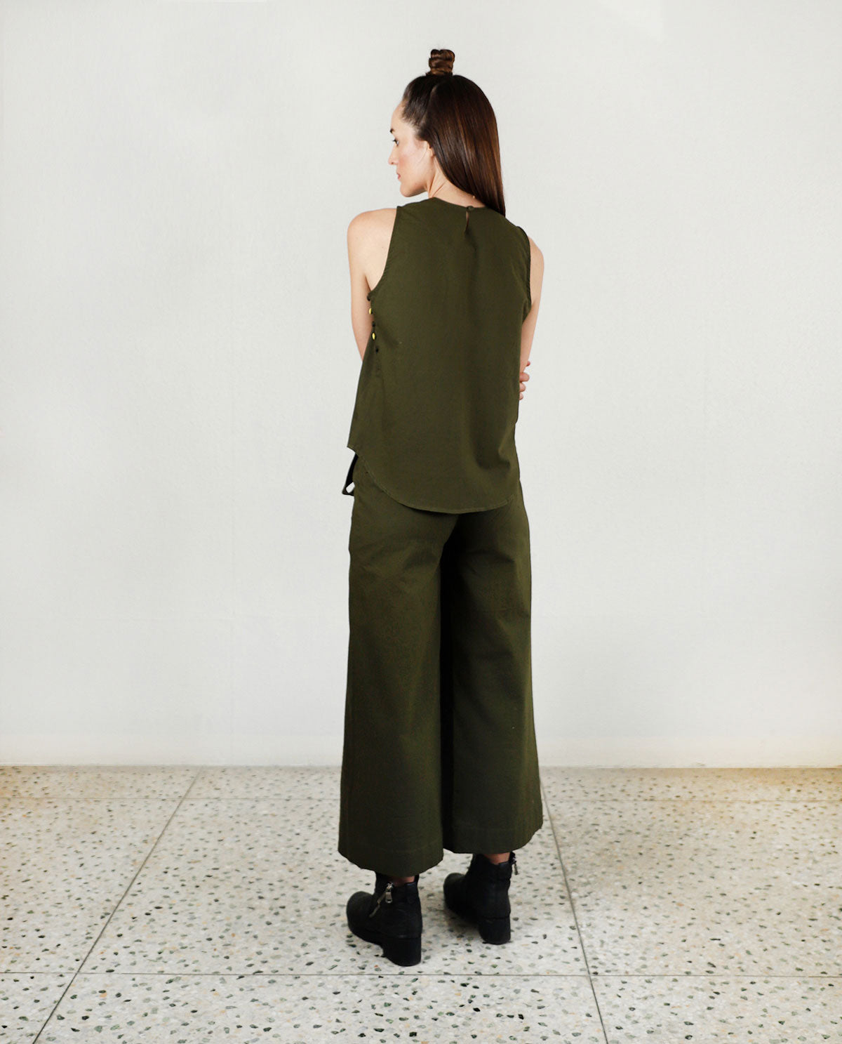 SOLID MOON OLIVE CO-ORD